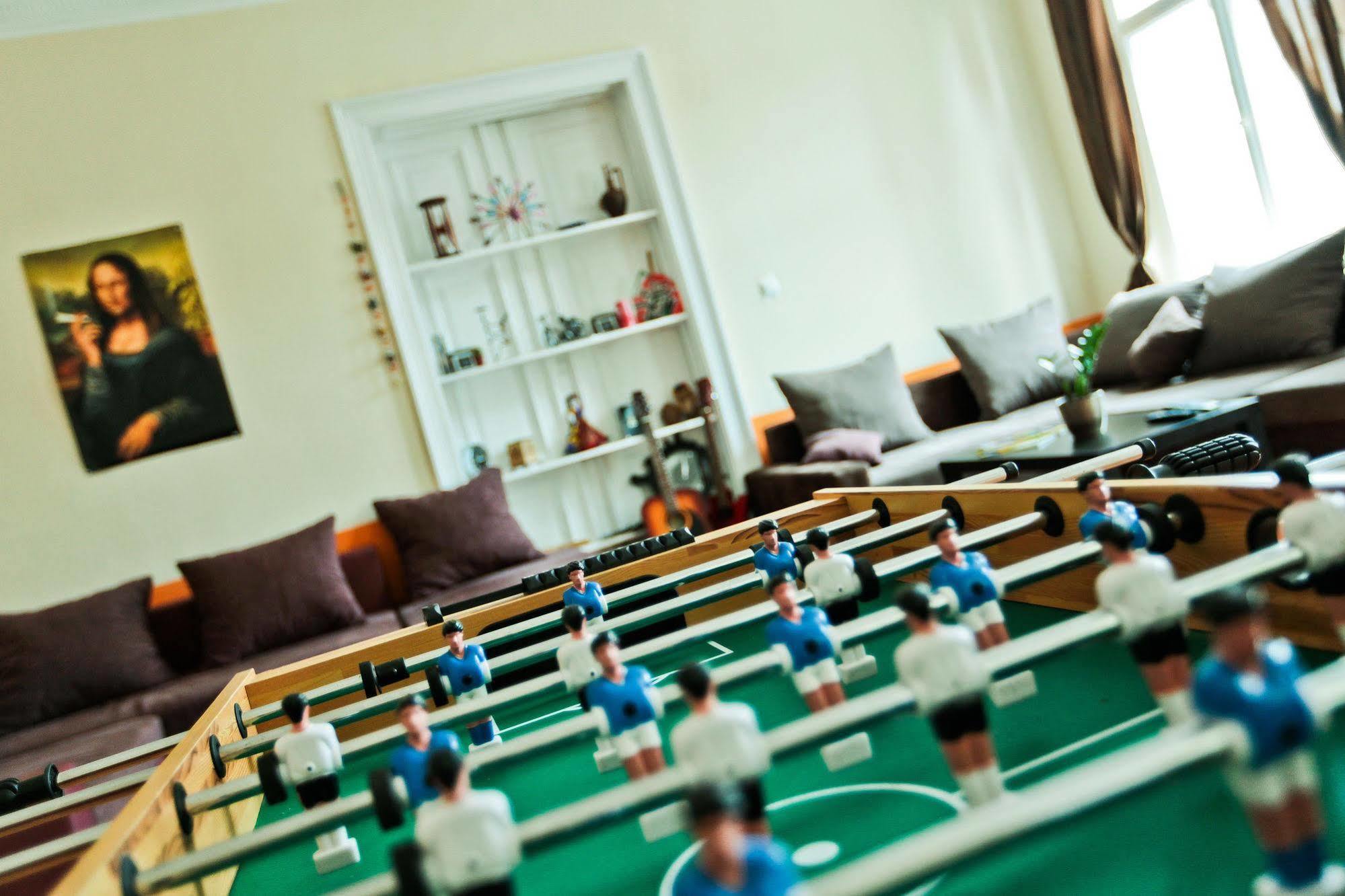 Poco Loco Hostel Poznan Bagian luar foto