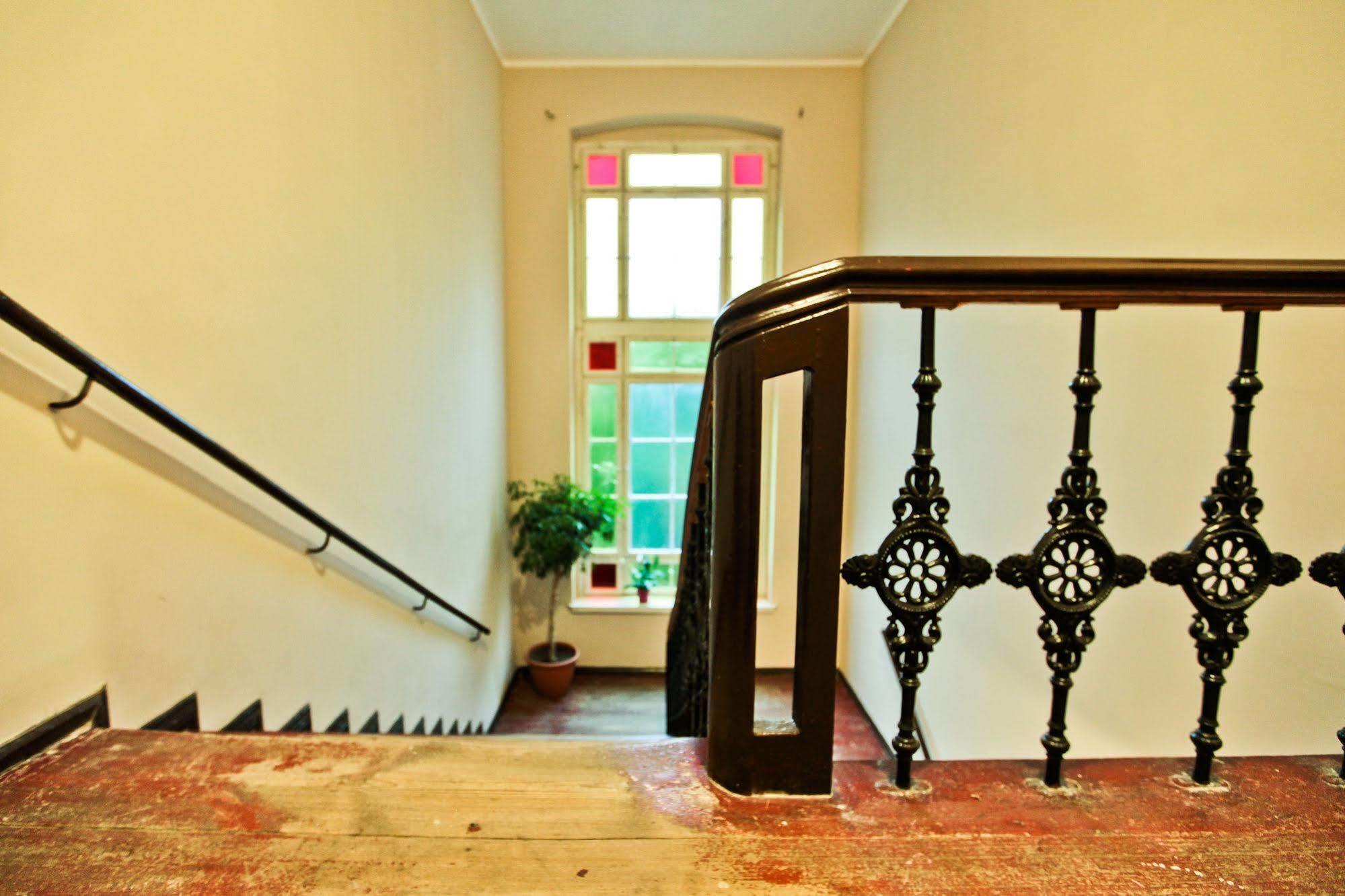 Poco Loco Hostel Poznan Bagian luar foto
