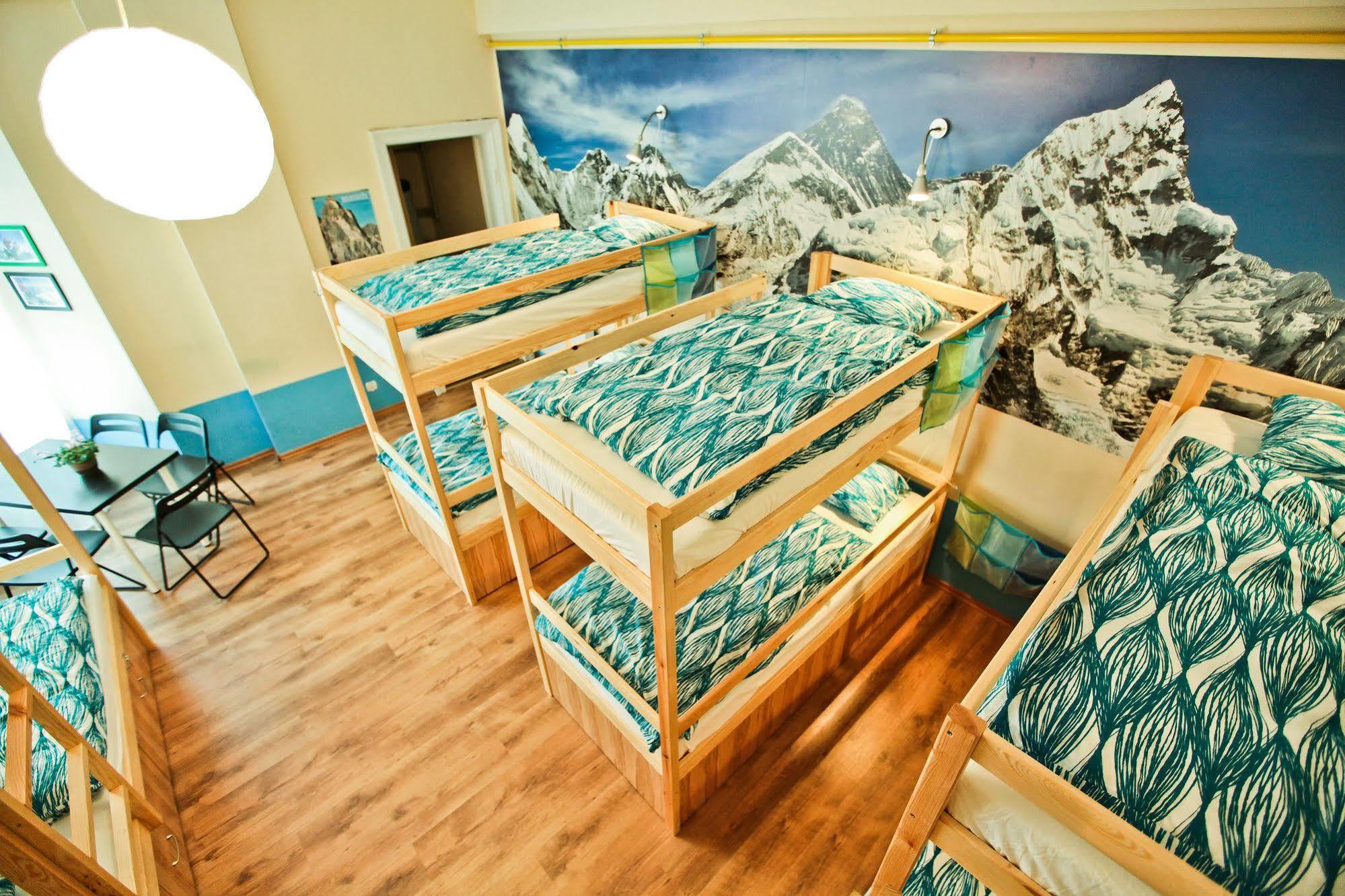 Poco Loco Hostel Poznan Bagian luar foto